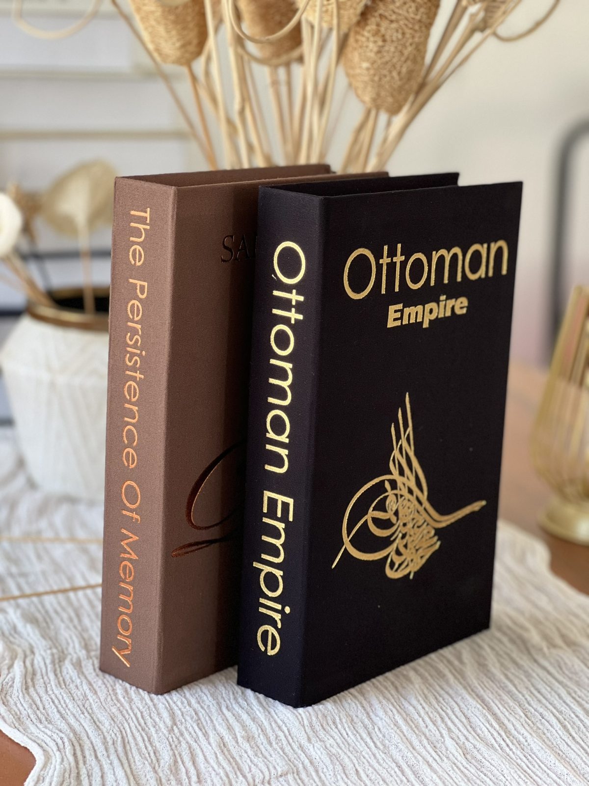Kumaş Dekoratif Kitap Kutusu Seti 2'li - DAL & OTT - Gizli Saklama Kutusu - Kitap Görünümlü Dekor