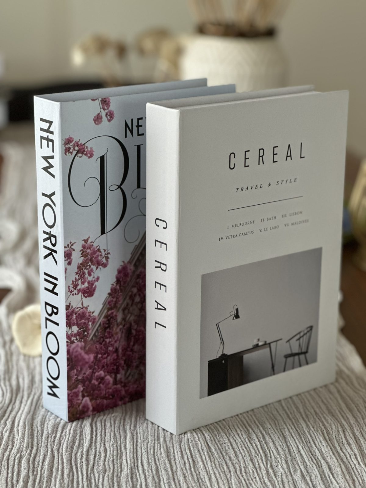 Dekoratif Kitap Kutu 2'li NY & A - Kitap Görünümlü Gizli Saklama Kutusu - Dekoratif Kutu