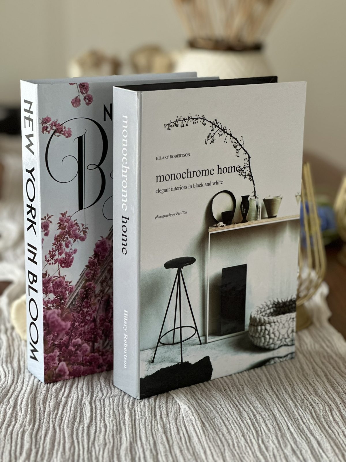 Dekoratif Kitap Kutu 2'li N & MN - Kitap Görünümlü Gizli Saklama Kutusu - Dekoratif Kutu