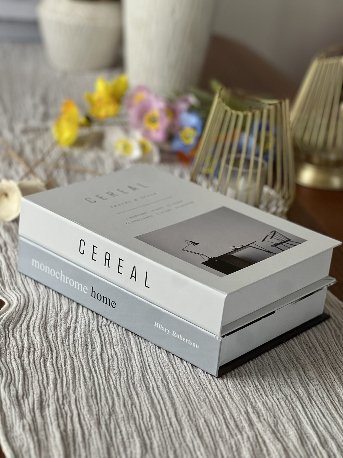 Dekoratif Kitap Kutu 2'li MN & CR - Kitap Görünümlü Gizli Saklama Kutusu - Dekoratif Kutu